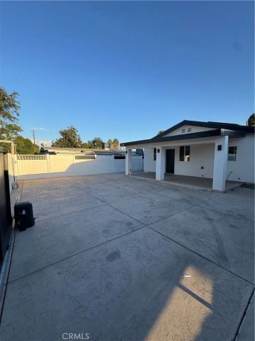 7761 Aura, Reseda, CA 91335