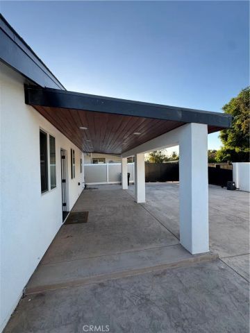 7761 Aura, Reseda, CA 91335
