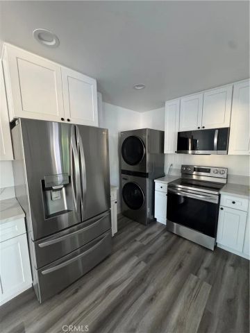 7761 Aura, Reseda, CA 91335