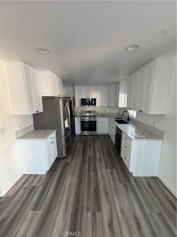 7761 Aura, Reseda, CA 91335