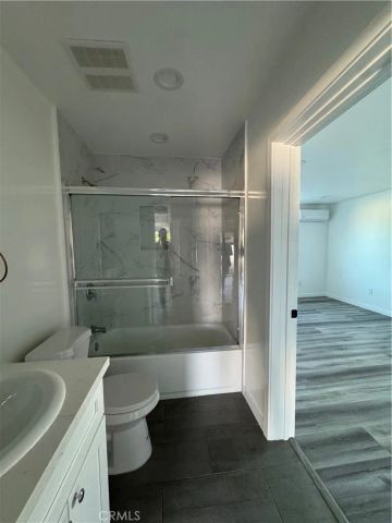 7761 Aura, Reseda, CA 91335