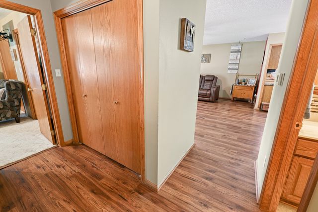 505 W Meadow Drive, Prairie City, IA 50228