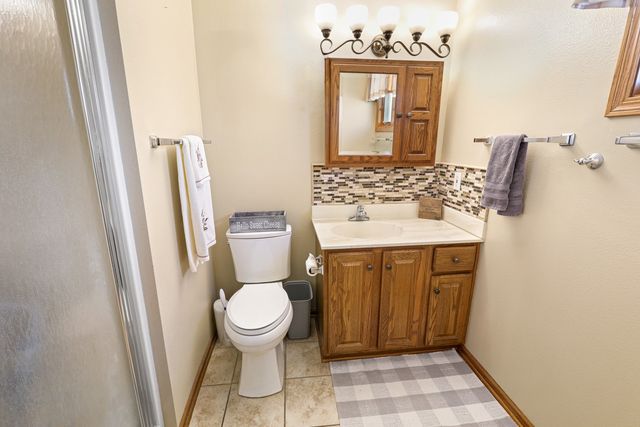 505 W Meadow Drive, Prairie City, IA 50228