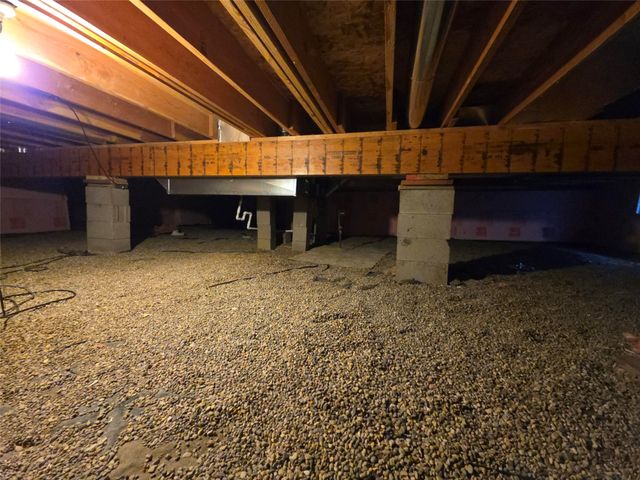 505 W Meadow Drive, Prairie City, IA 50228