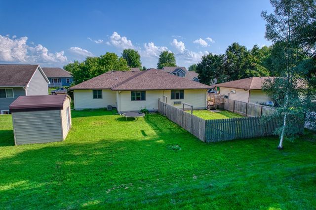 505 W Meadow Drive, Prairie City, IA 50228