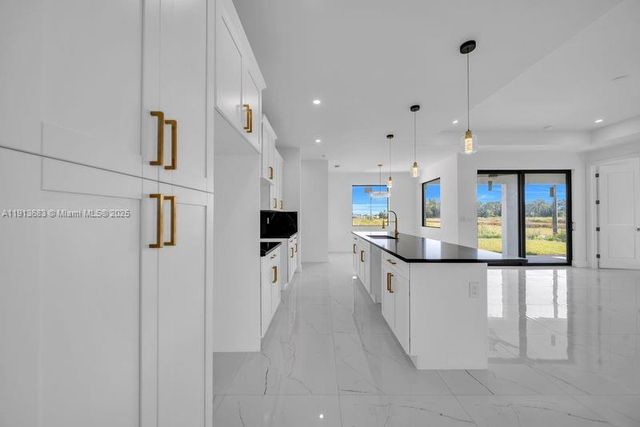 4002 E 9th ST, Lehigh Acres, FL 33972