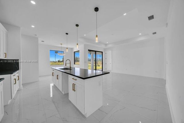 4002 E 9th ST, Lehigh Acres, FL 33972