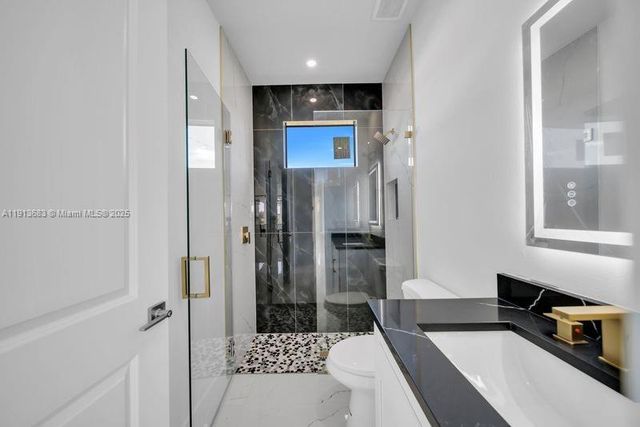 4002 E 9th ST, Lehigh Acres, FL 33972