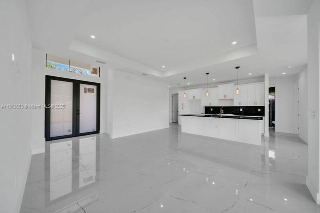 4002 E 9th ST, Lehigh Acres, FL 33972