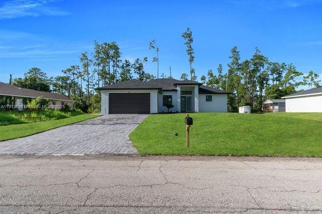 4002 E 9th ST, Lehigh Acres, FL 33972