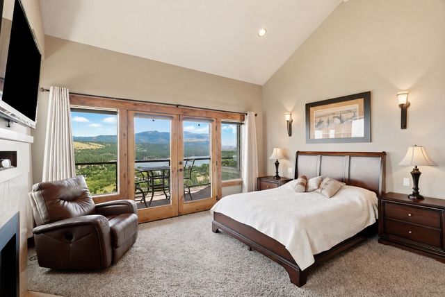 375 S LEGEND TREE Dr, Liberty Lake, WA 99019