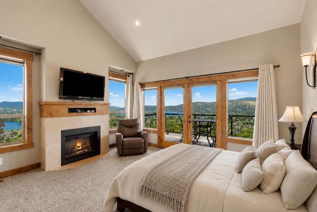 375 S LEGEND TREE Dr, Liberty Lake, WA 99019