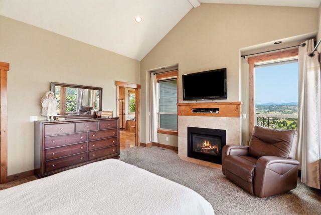 375 S LEGEND TREE Dr, Liberty Lake, WA 99019