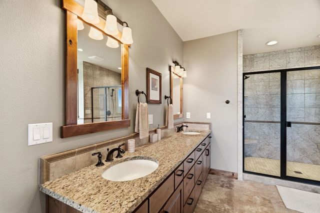 375 S LEGEND TREE Dr, Liberty Lake, WA 99019