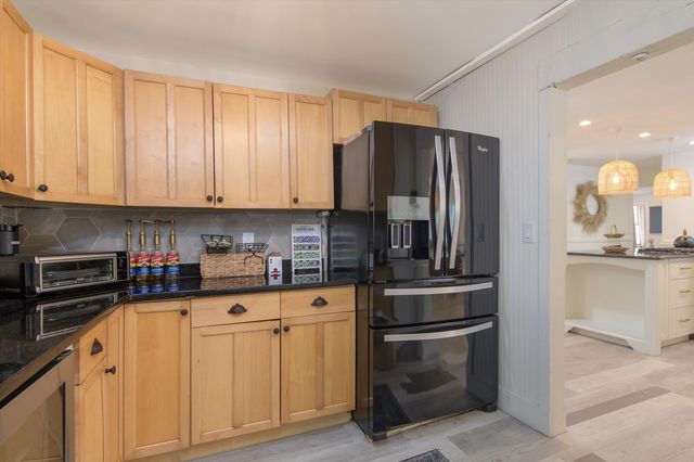 5 William Mundell Road, Newfane, VT 05362
