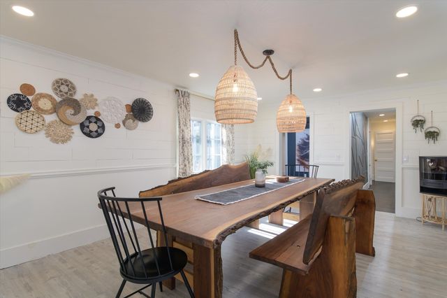 5 William Mundell Road, Newfane, VT 05362