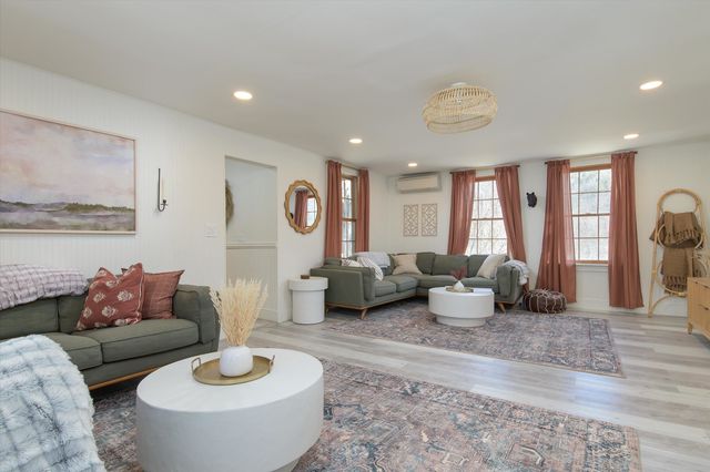 5 William Mundell Road, Newfane, VT 05362