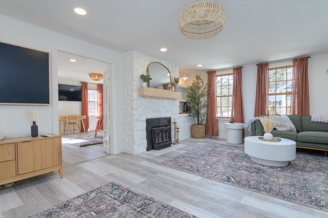 5 William Mundell Road, Newfane, VT 05362