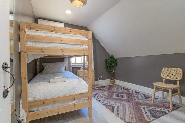 5 William Mundell Road, Newfane, VT 05362