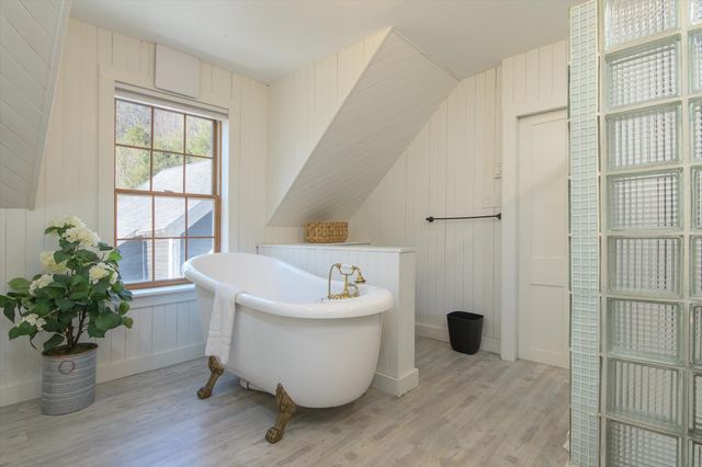5 William Mundell Road, Newfane, VT 05362