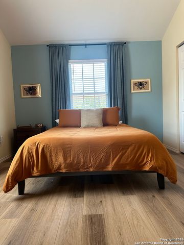 1060 Rockmoor, Canyon Lake, TX 78133