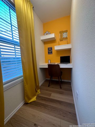 1060 Rockmoor, Canyon Lake, TX 78133