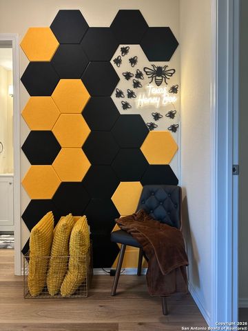 1060 Rockmoor, Canyon Lake, TX 78133