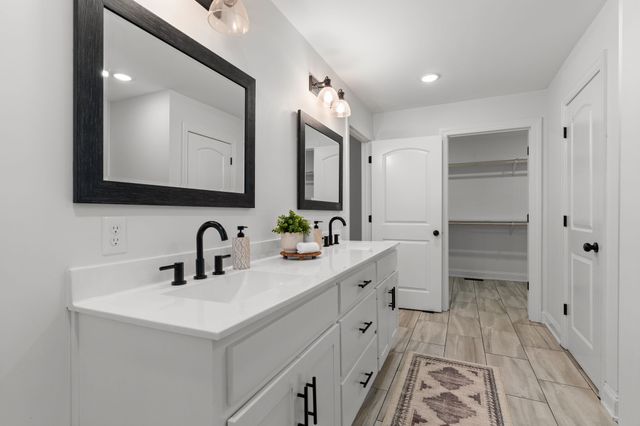 145 Mockingbird Ln, Hartsville, TN 37074