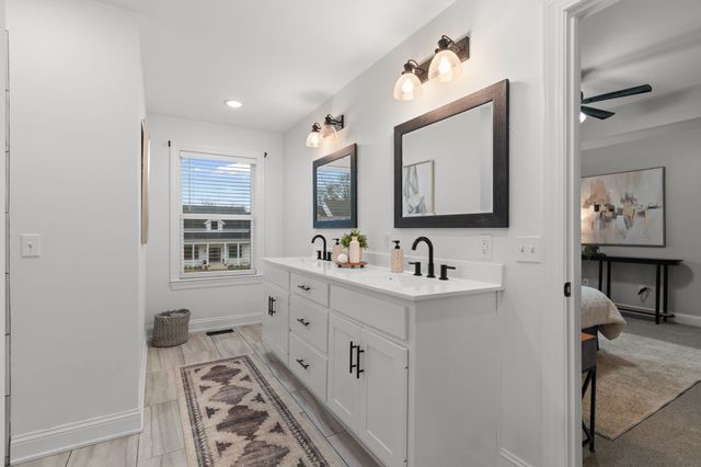 145 Mockingbird Ln, Hartsville, TN 37074