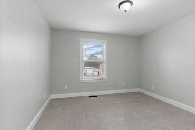 145 Mockingbird Ln, Hartsville, TN 37074