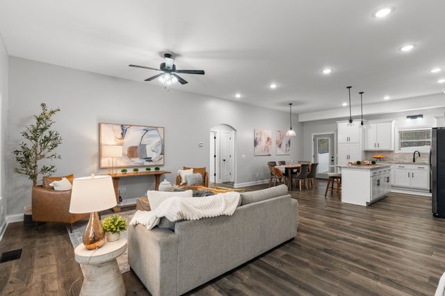 145 Mockingbird Ln, Hartsville, TN 37074