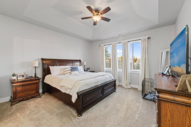 1043 Arrowhead Trail, Eagle Point, OR 97524