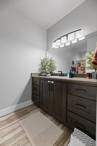 1043 Arrowhead Trail, Eagle Point, OR 97524