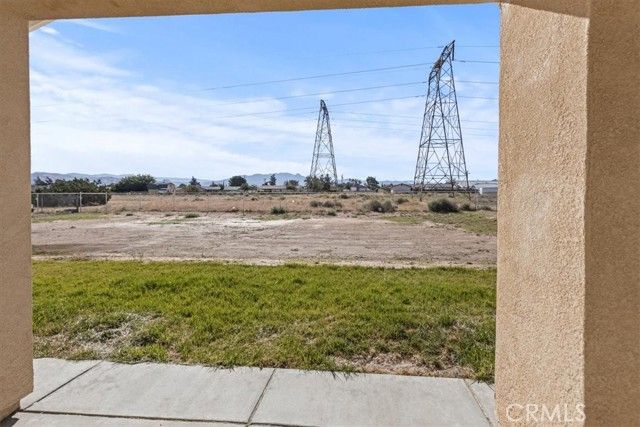 17375 Redding Street, Hesperia, CA 92345