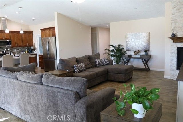 17375 Redding Street, Hesperia, CA 92345