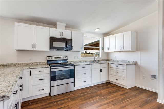 3329 Cobbler Lane, Joshua, TX 76058