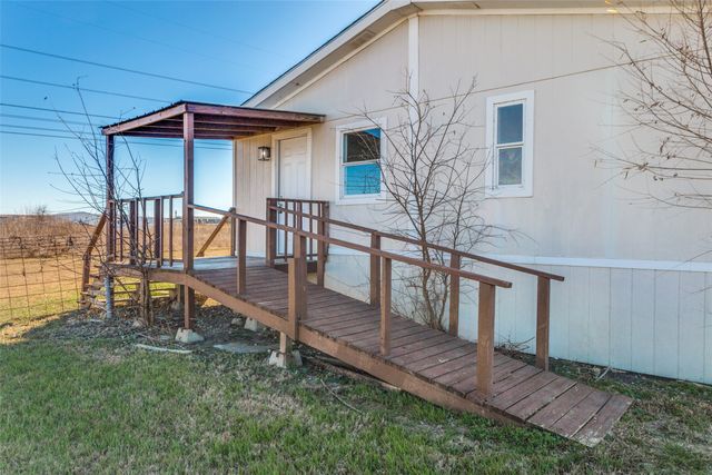 3329 Cobbler Lane, Joshua, TX 76058