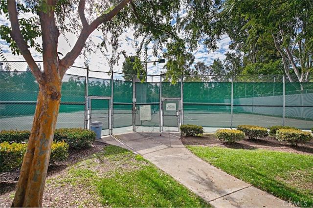 23271 Caminito Andreta, Laguna Hills, CA 92653