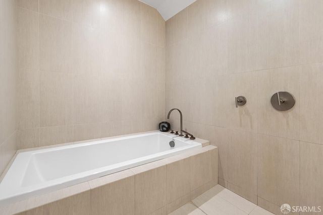 1623 Hyde Street, San Francisco, CA 94109