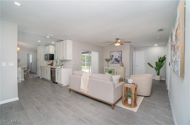 830 El Dorado PKWY W, Cape Coral, FL 33914