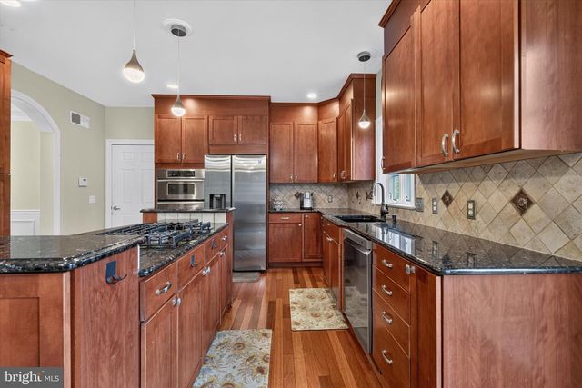 6 SOUDER CT, Mechanicsburg, PA 17050