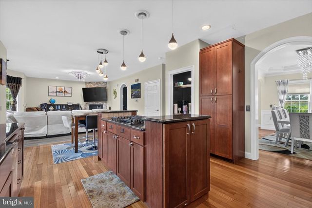 6 SOUDER CT, Mechanicsburg, PA 17050