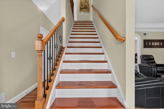 6 SOUDER CT, Mechanicsburg, PA 17050