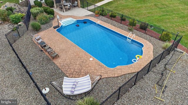 6 SOUDER CT, Mechanicsburg, PA 17050