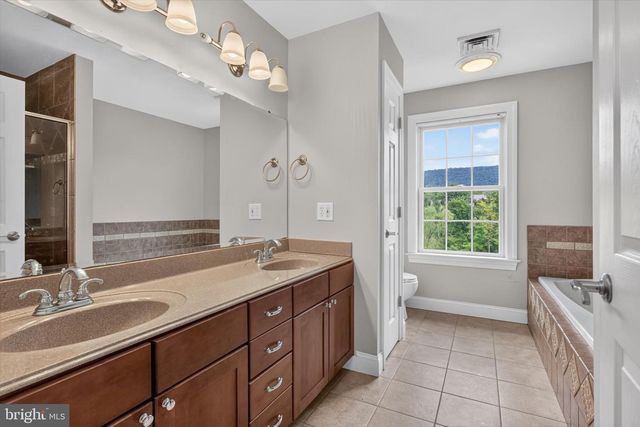 6 SOUDER CT, Mechanicsburg, PA 17050