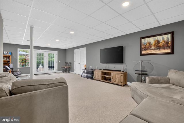 6 SOUDER CT, Mechanicsburg, PA 17050