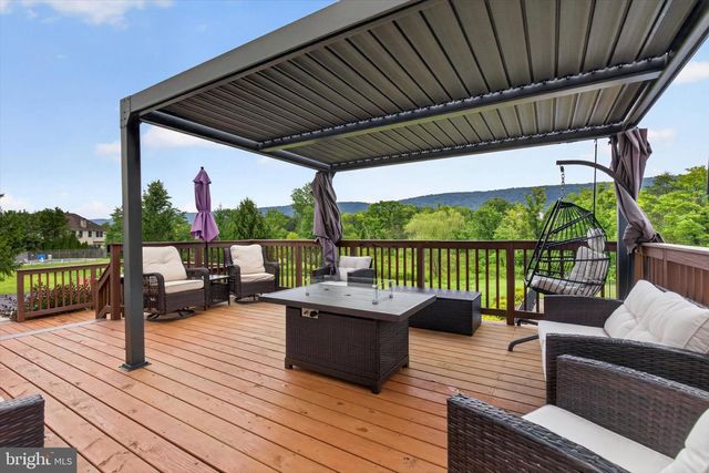 6 SOUDER CT, Mechanicsburg, PA 17050