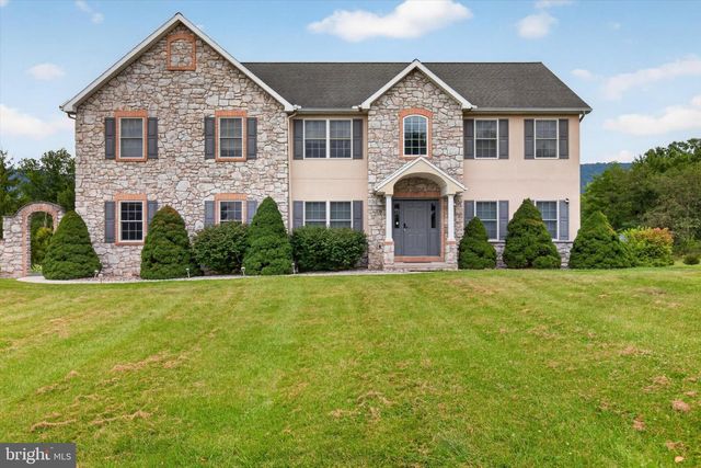 6 SOUDER CT, Mechanicsburg, PA 17050