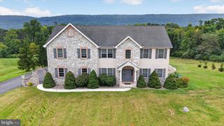 6 SOUDER CT, Mechanicsburg, PA 17050