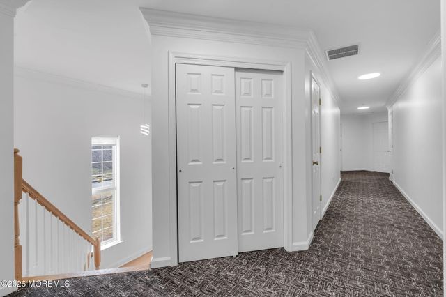 10 Meadow Run Court, Jackson, NJ 08527